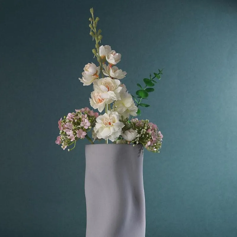 Flowy Fara Vase - Grey media 3