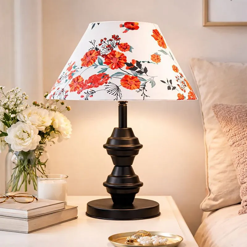 FloralGaze Metal Table Lamp media 3