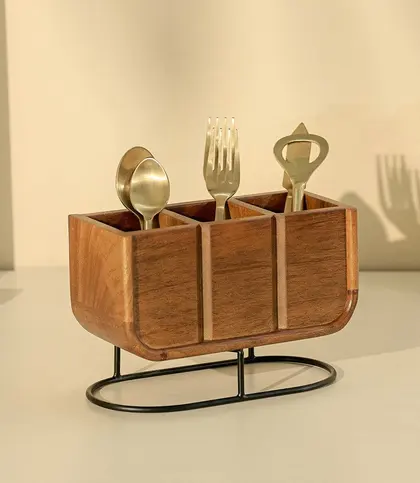 Metal · Wood