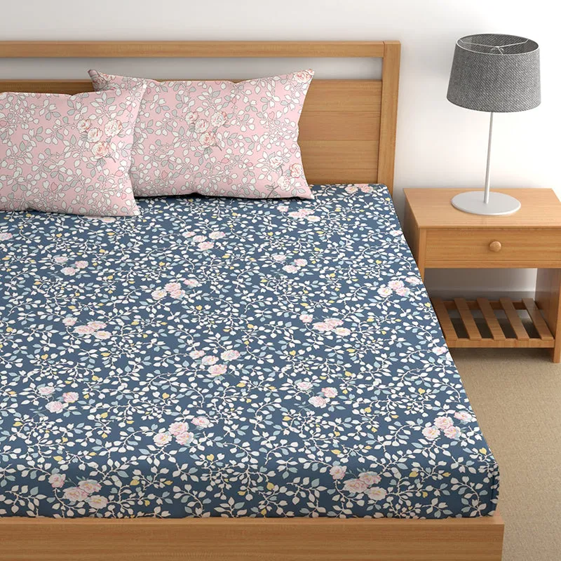 Blooming Nebulae Floral Microfiber Microfiber Bedsheet - 150 GSM media 3