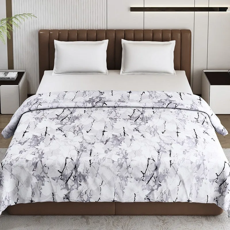 Monte Carlo Marvyn Abstract Print Polyester Blanket (Light Grey) - 300 GSM media 3