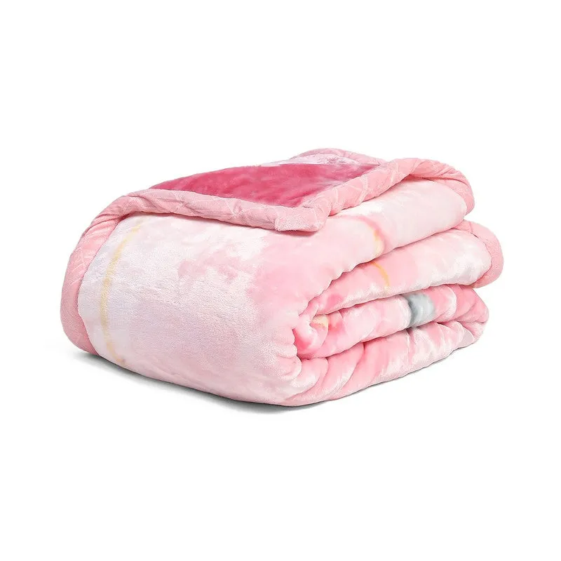 Monte Carlo Petal Dreamscape Blanket - 850 GSM media 6