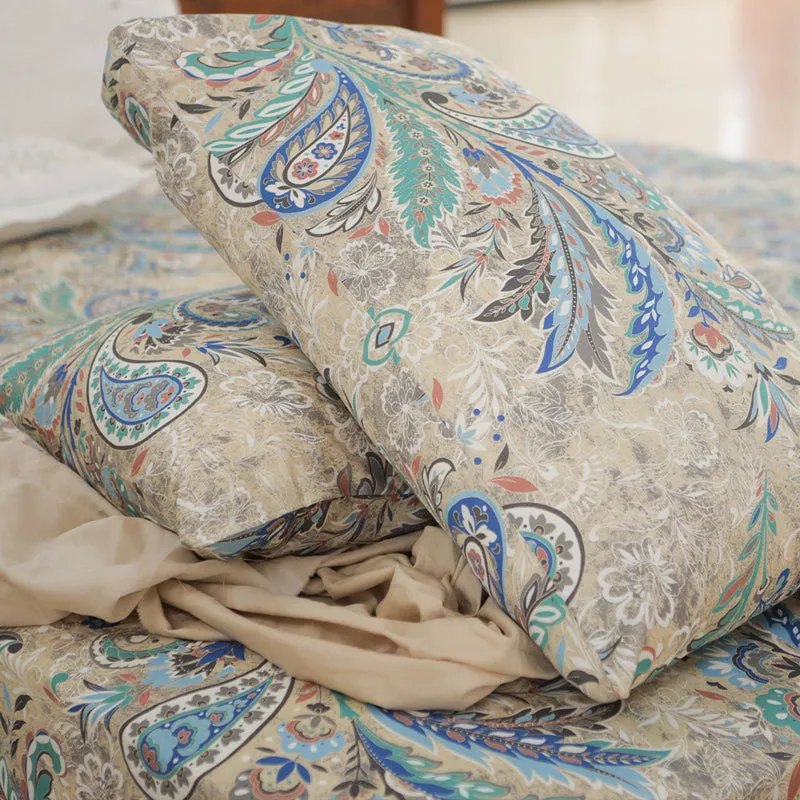 Close-up of the printed paisley cotton duvet cover