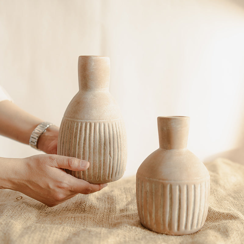 Earthy Calm Porcelain Vase With Dried Flower Bunch media 3