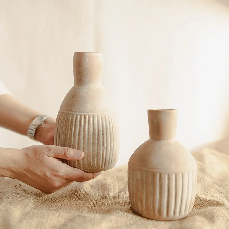 Earthy Calm Porcelain Vase With Dried Flower Bunch media 3