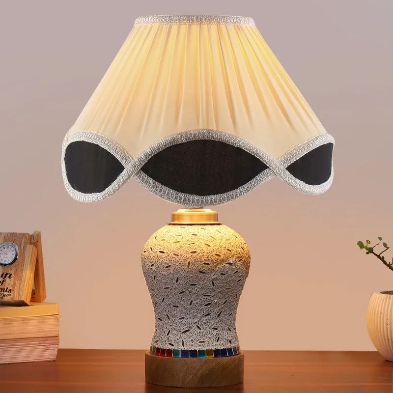 Nivora Pleated Wooden Table Lamp media 3
