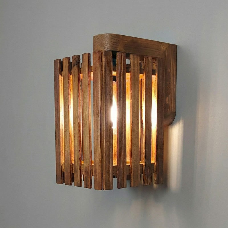 Nymphe Wooden Wall Lamp media 6