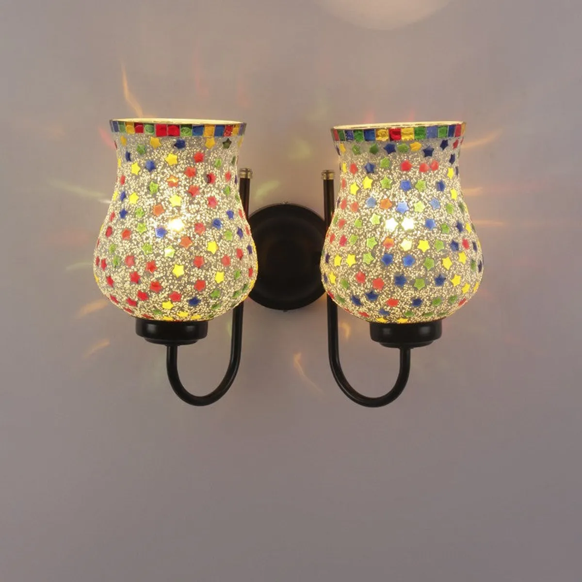 Lit double wall lamp with bell-shaped multicolour glass shades
