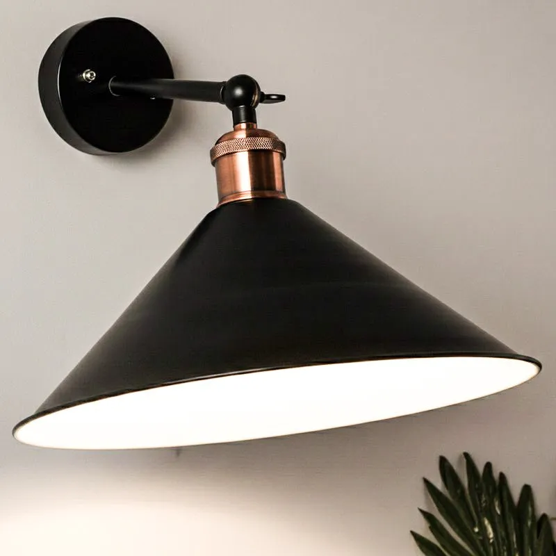 Chloe Metal Wall Lamp - Copper media 1