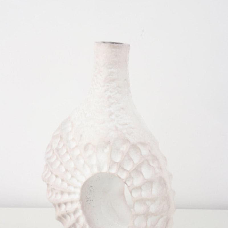 Counch Call Vase - White media 4