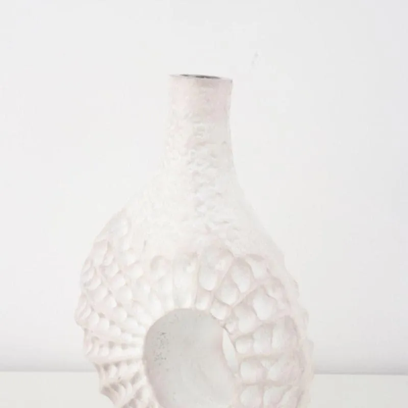 Counch Call Vase - White media 4