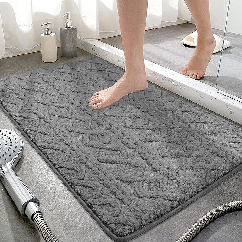 Interlocked Steps Microfiber Bath Mat - Grey media 3