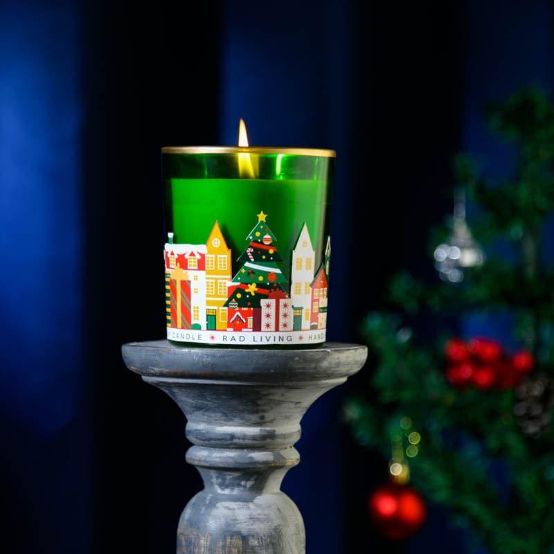 Merry Town Scented Candle - Frosted Pine Cones Scented media 4