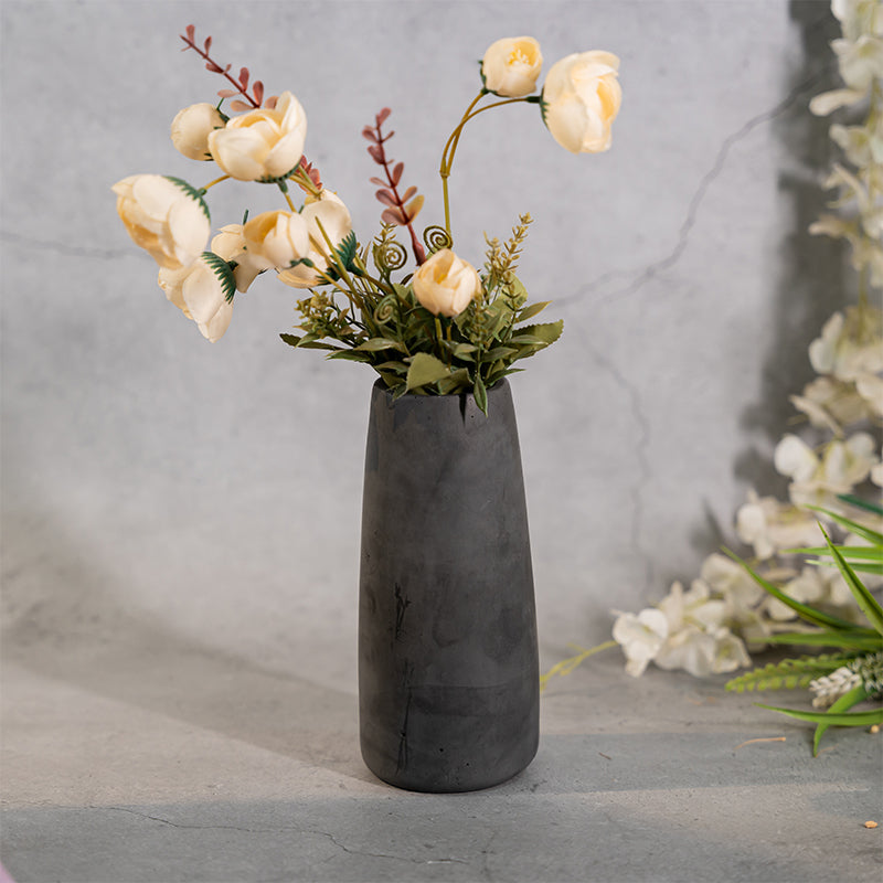 Iria Concrete Vase