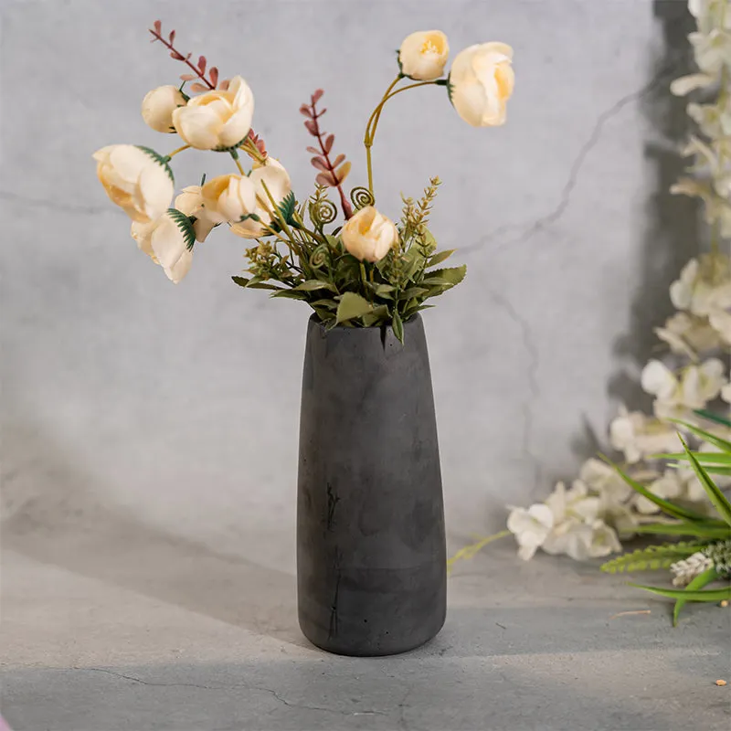 Iria Concrete Vase media 1