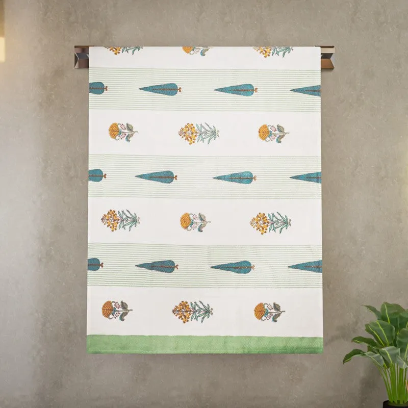 Jungle Fern Cotton BathTowel - Light Green media 4