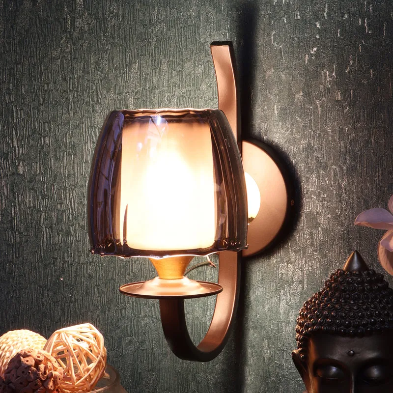 Onix I Iron Wall Lamp media 4