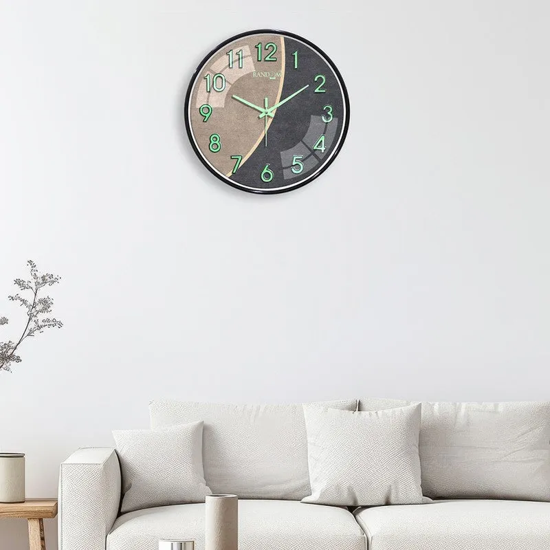 Ombren Round Modern Plastic Wall Clock - Grey media 1