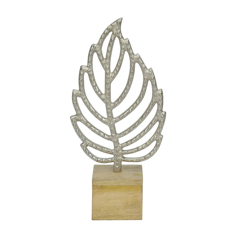 The Leafy Lestora Showpiece - Silver media 3
