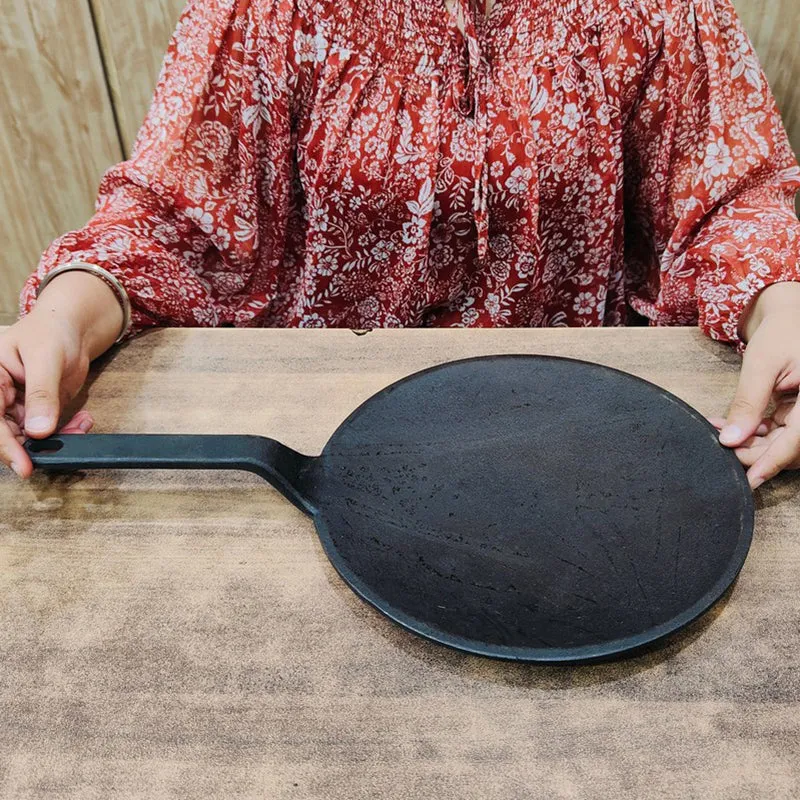 PhulkaEdge Cast Iron Roti Tawa - 26 cm media 7