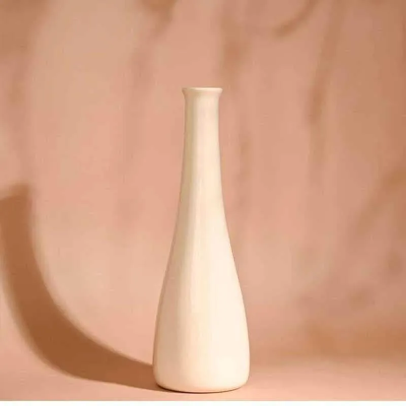 White Swan Vase media 3