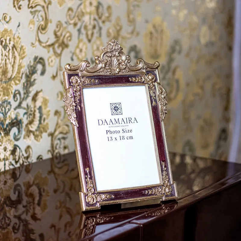 Vintage Crest Photo Frame media 6