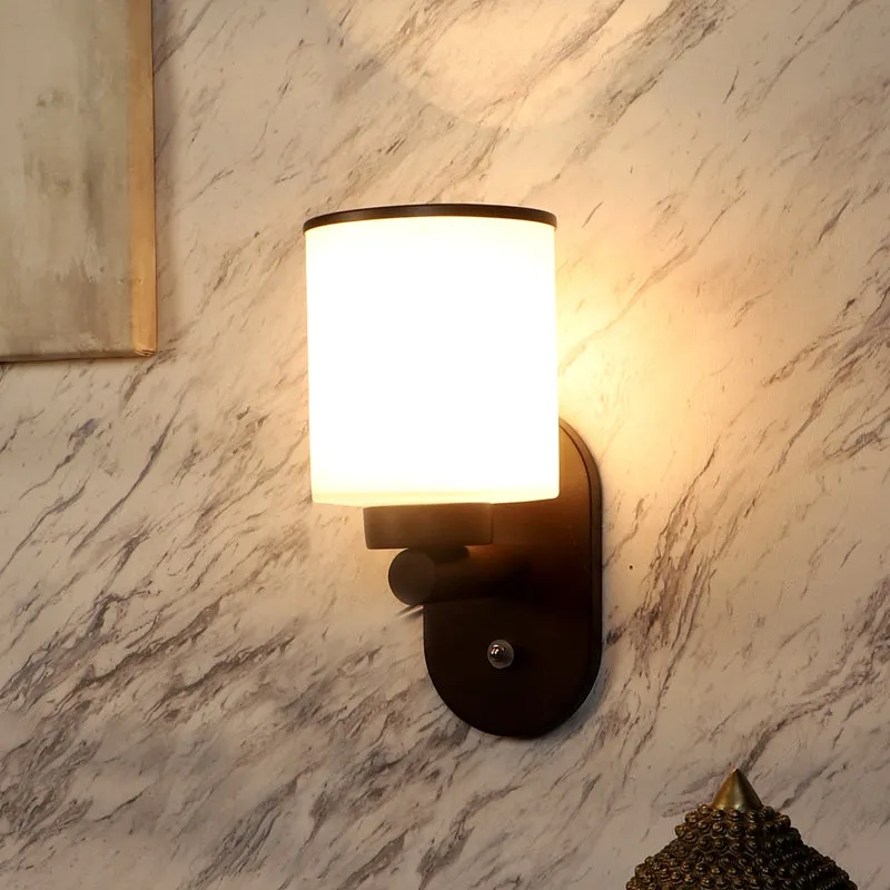 Cylla Iron Wall Lamp media 1