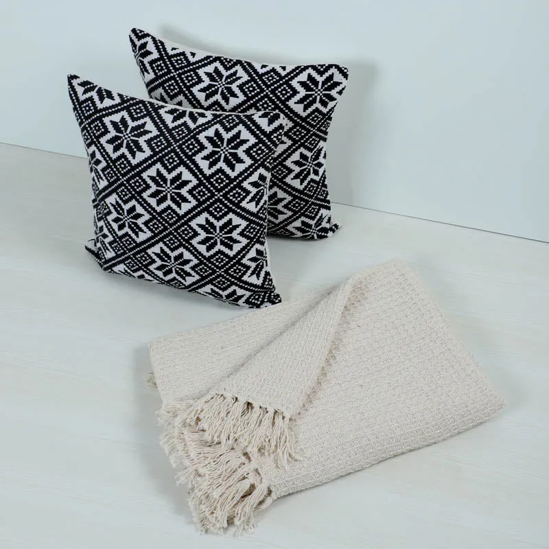 Moneta Cotton Throw & Cushion - Three Piece Set media 3