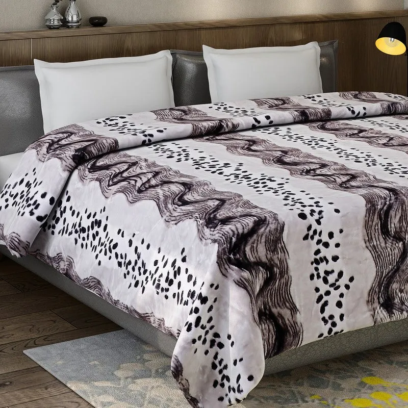 Monte Carlo Monochrome Mirage Blanket - 757 GSM media 4