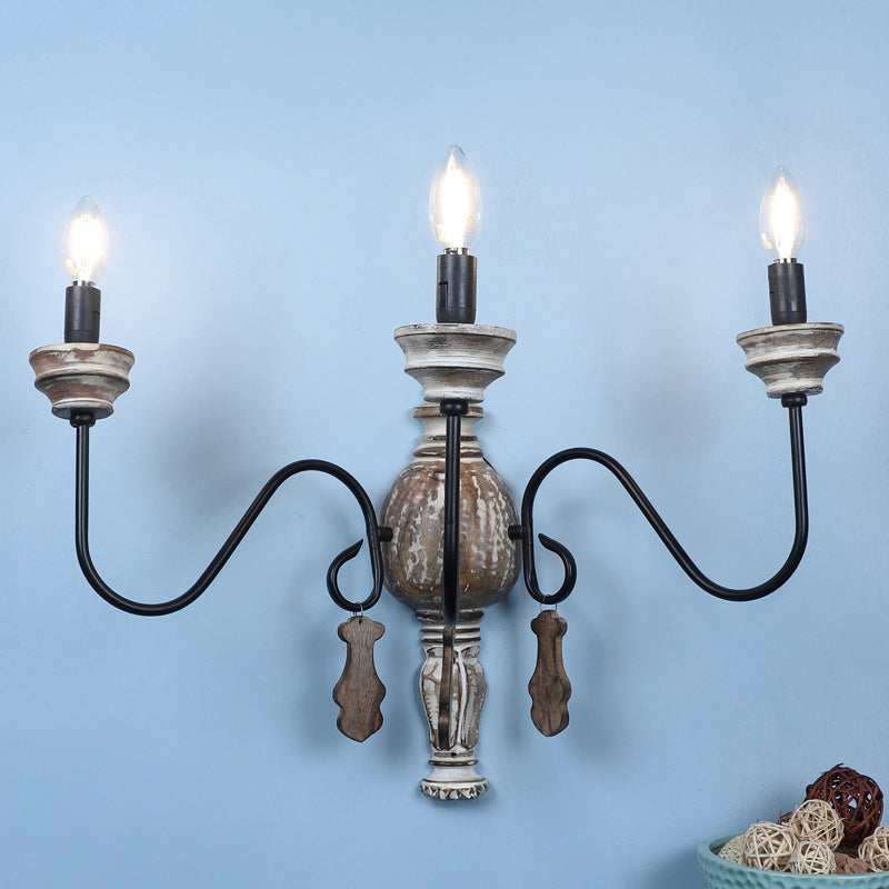 Caleira Trio Iron Wall Lamp
