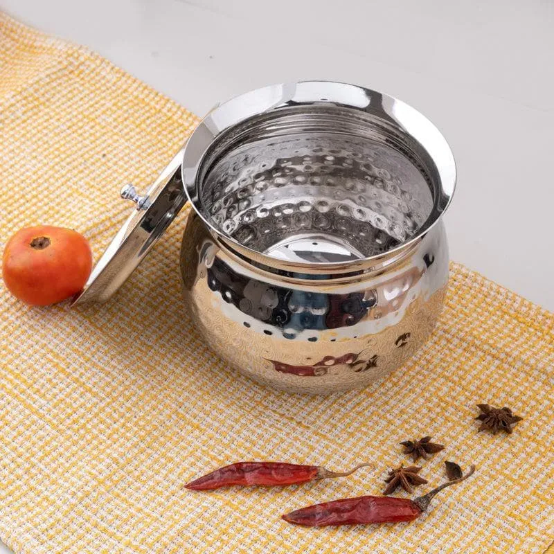 Vintage Charm Hammered Madrasi Lidded Handi With Lid - 800 mL media 4