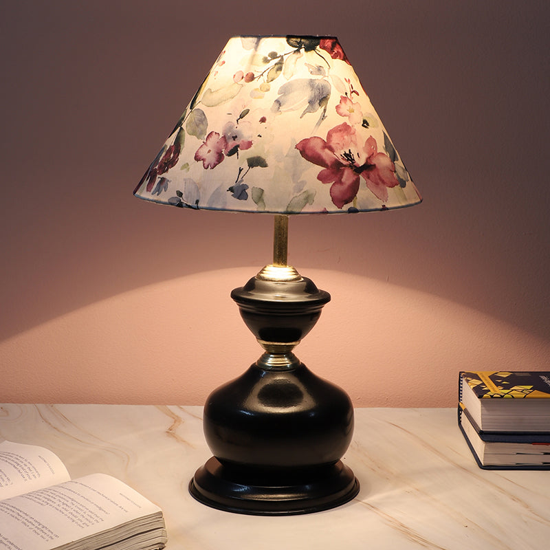 Lumikko Link Printed Iron Table Lamp - Multicolor