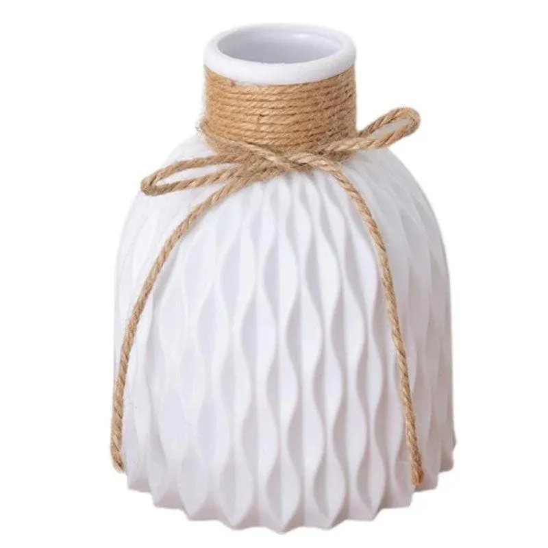 Curvy Charm Vase - White media 4