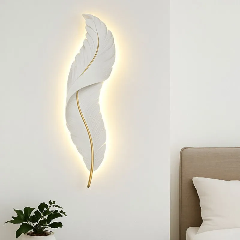 Feathera Metal Wall Lamp media 3