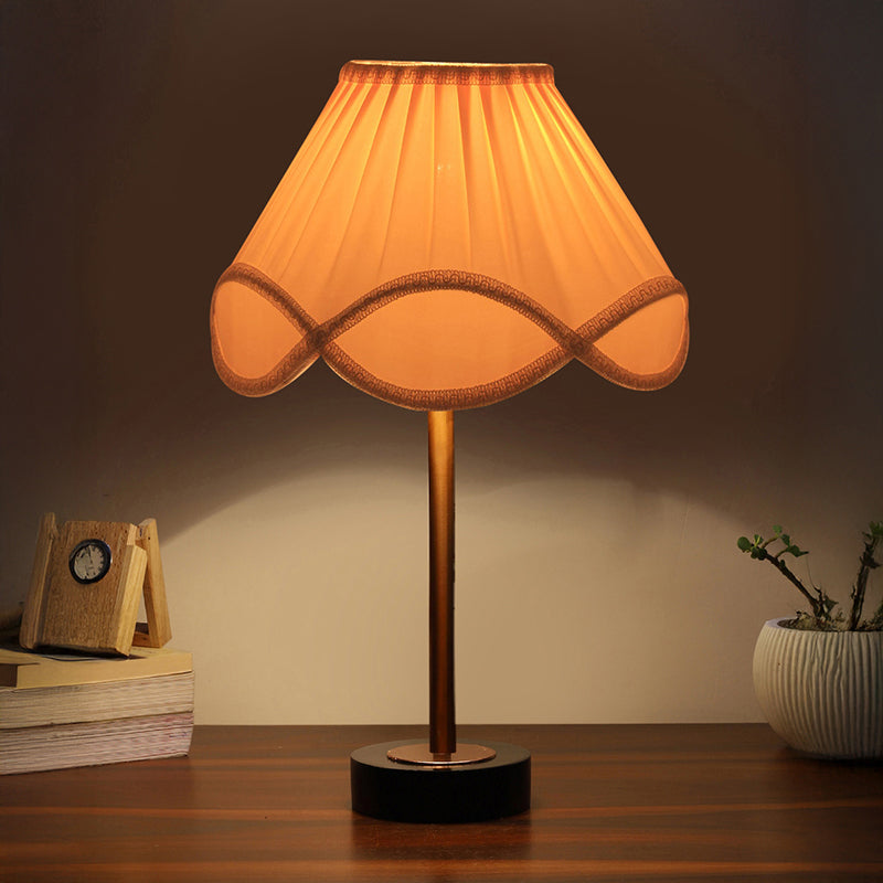Scalloped Vintage
