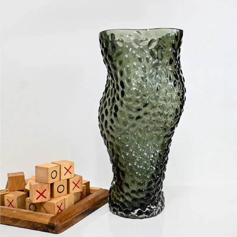 Verdant Wave Designer Vase - Black media 4