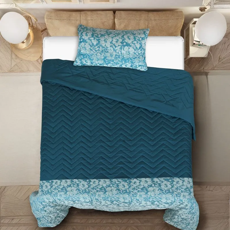 Teal Kanan Reversible Comforter media 3
