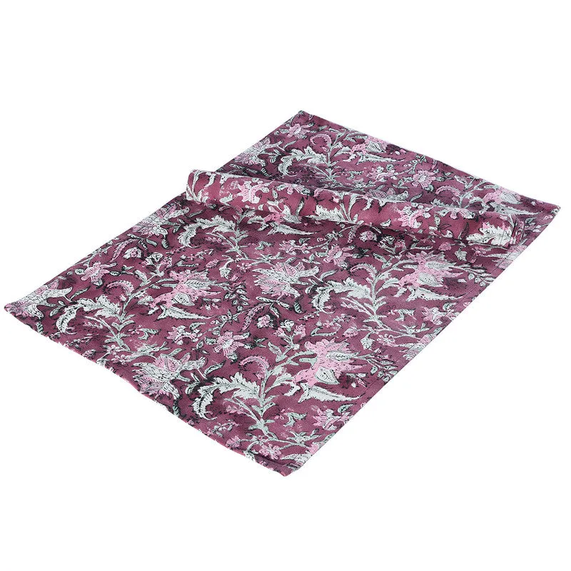 Vintage Table Linen Set - Five Piece Set media 4