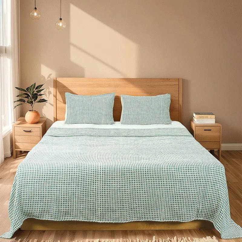 Elys Weave Tufted Bedcovers - Green media 3