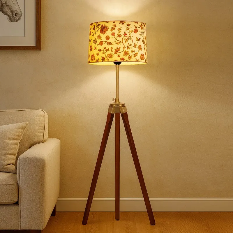 Lumora Floor Lamp media 1