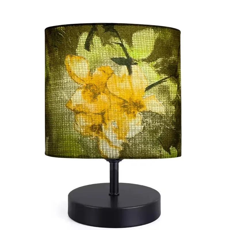 FoliageAura Metal Table Lamp media 6