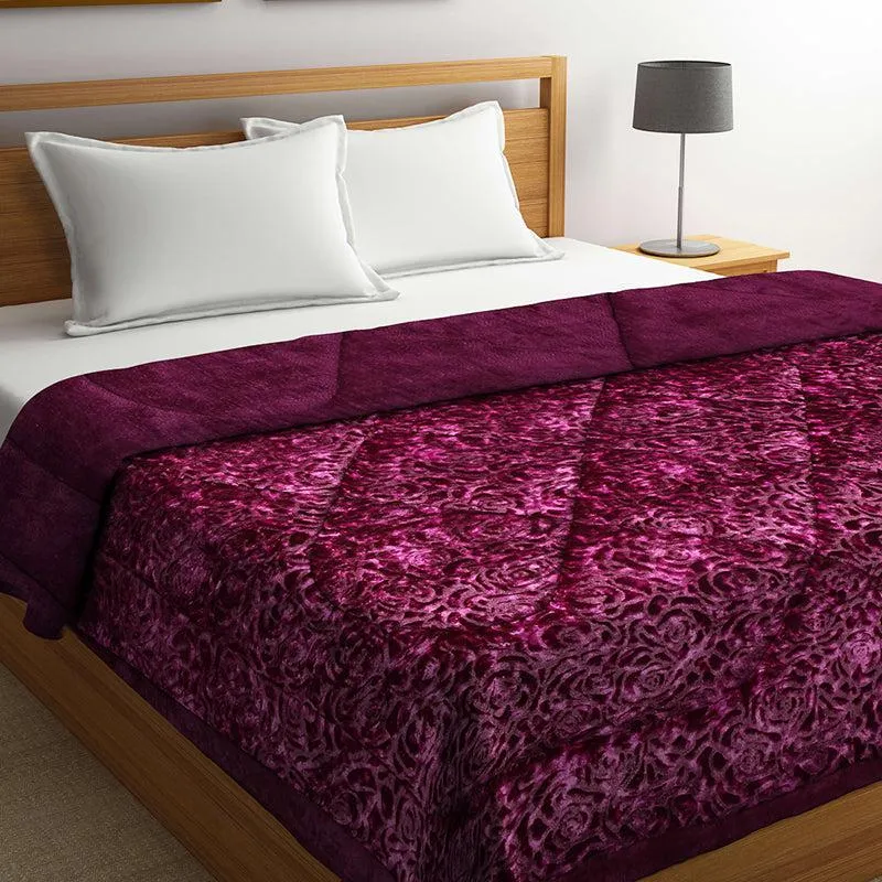 Ranjani Polyester Double Comforter - 950 GSM media 1