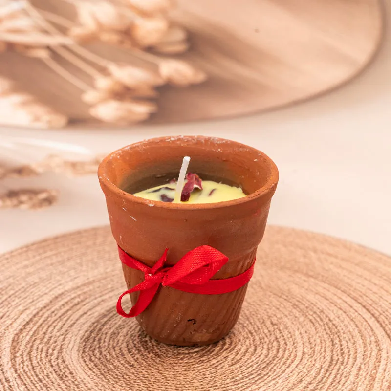 Thandai Sips Scented Candle - Rose media 3