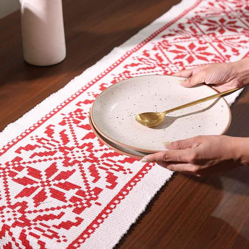 Volyra Handloom Tasseled Cotton Table Runner media 6
