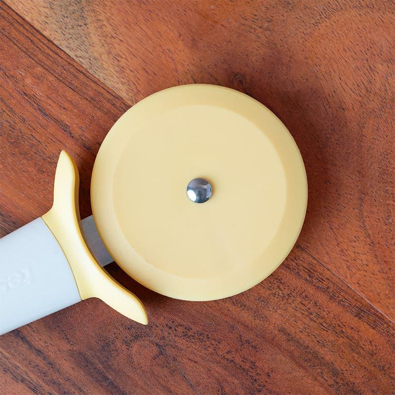 Liva Pizza Cutter media 4