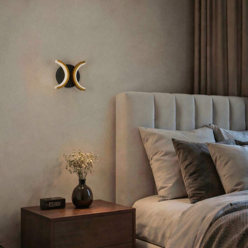 Bellora Iron & Acrylic Wall Lamp media 3