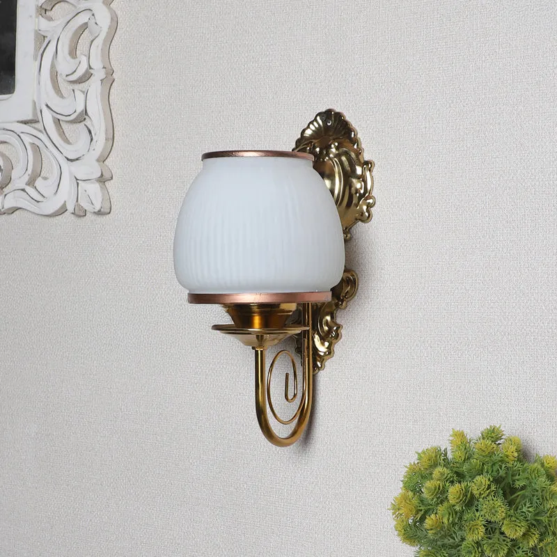 Pentra Iron Wall Lamp media 3