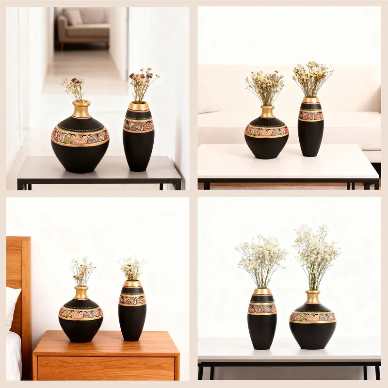 Machumu Tribal Terracotta Vase - Set Of Two media 5