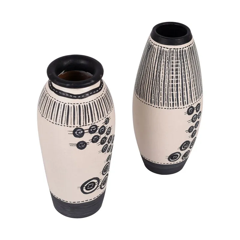 Vishaka Terracotta Vase - Set of Two media 4