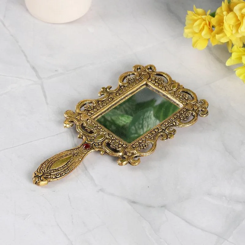 Suma Vintage Hand Mirror - Gold media 1